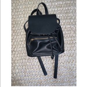 Mini backpack 👽